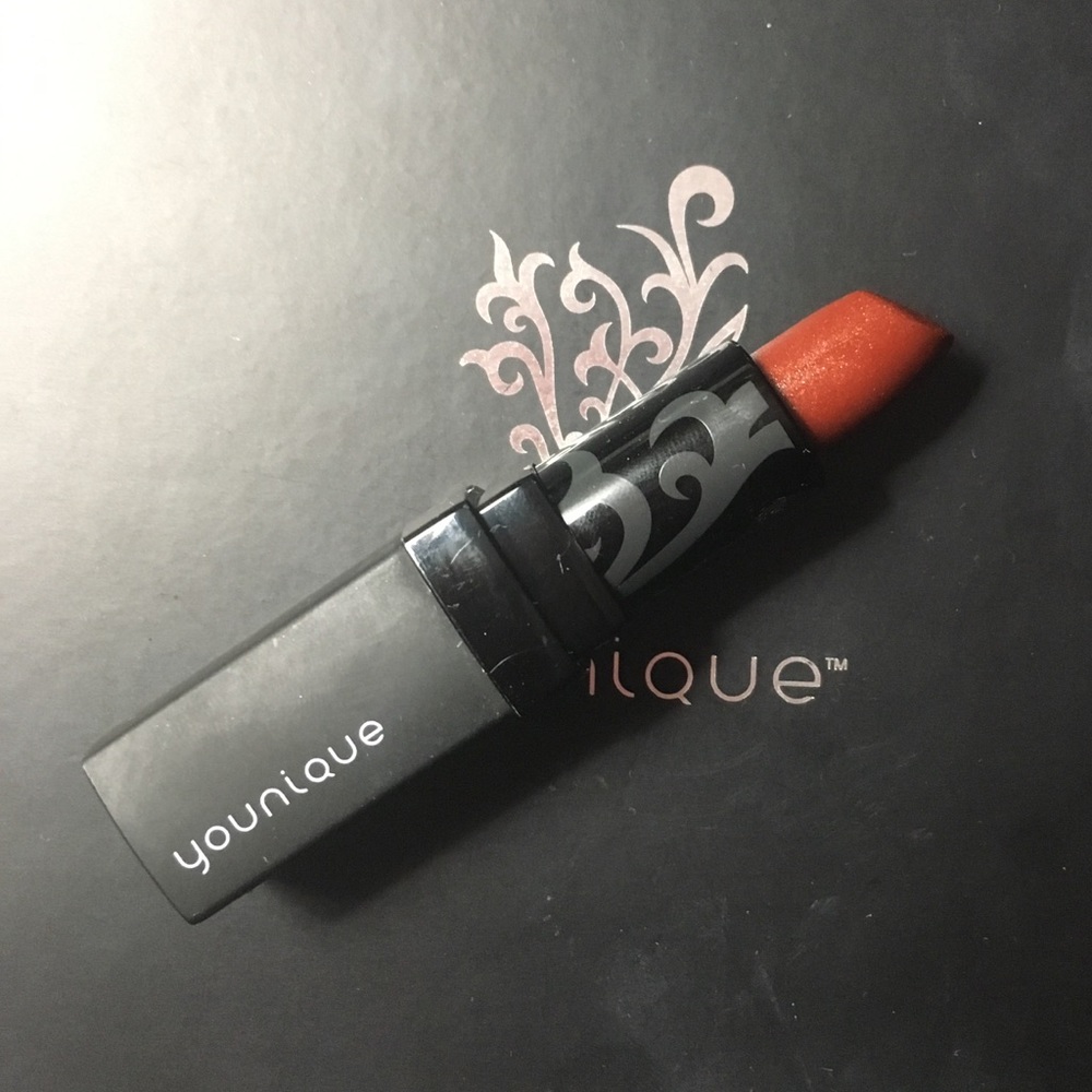 Younique Moodstruck Opulence Lipstick